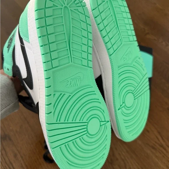 Nike Air Black and Teal Sneakers - Picture 3 of 5